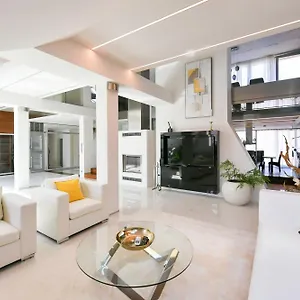 Presidential Penthouse, 303m2, Jacuzzi On Terrace, Sauna, 6bdrm, 4bthrm, Ac, Lift Prag